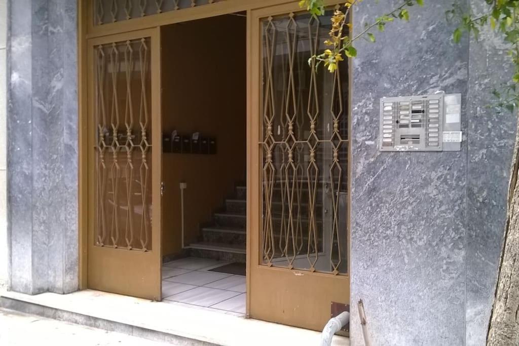 Private Bedrooms In Shared Apartment 135 Sm Athens Center Exterior photo