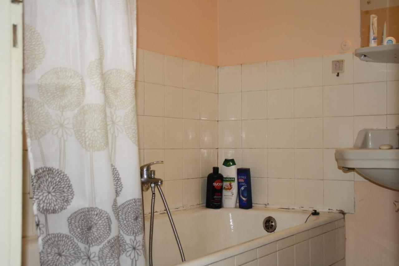 Private Bedrooms In Shared Apartment 135 Sm Athens Center Exterior photo